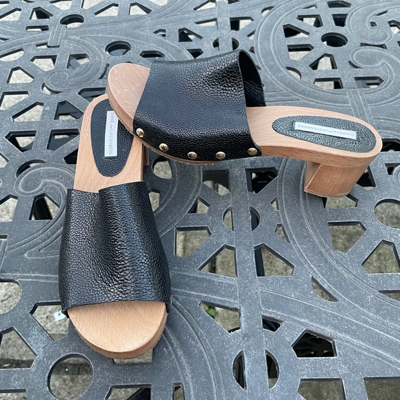 Diane Von Furstenberg Manning Mule, Sz 10 - Picture 2 of 7